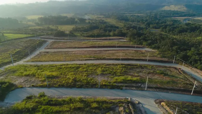 Terreno ( Em loteamento) à Venda, 380m² - Bairro Archimedes Naspolini em Criciúma