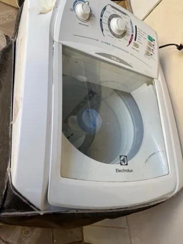 Máquina de lavar semi nova em perfeito estado