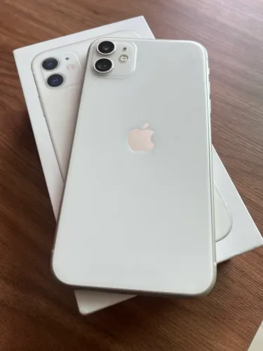 IPHONE 11 BRANCO - IMPECÁVEL 