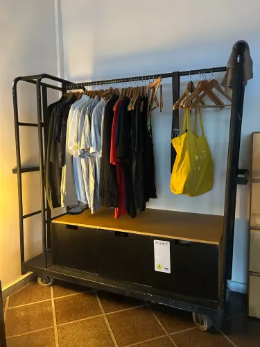 ARARA INDUSTRIAL COM RODAS + BAÚ ORGANIZADOR | PEÇA ÚNICA PERSONALIZADA