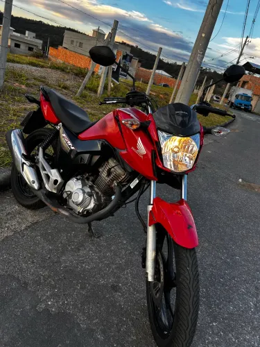 Moto pouco rodada