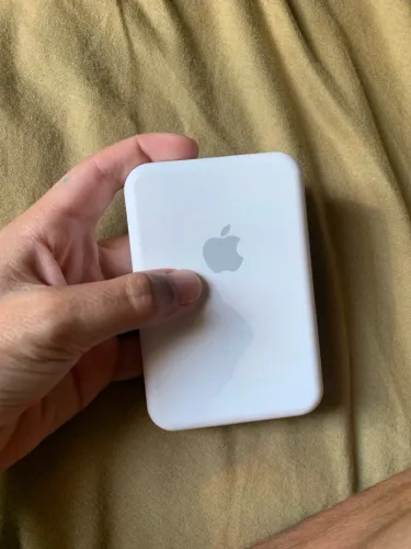 Carregador portátil de celular ( marca Apple )