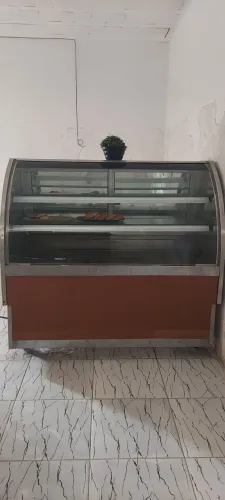 Auto serviço, Vitrine gelada, quente e Natural