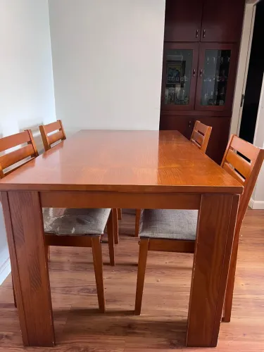 Conjunto mesa com 4 cadeiras