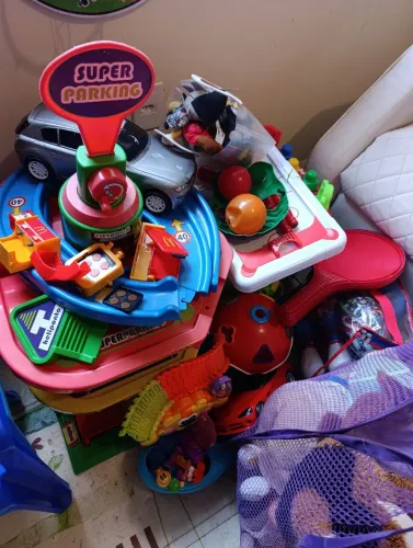 Brinquedos variados