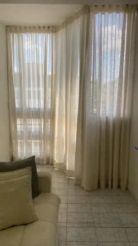 Cortinas sob medida de auto padrão, com personalidade, qualidade, designe moderno.