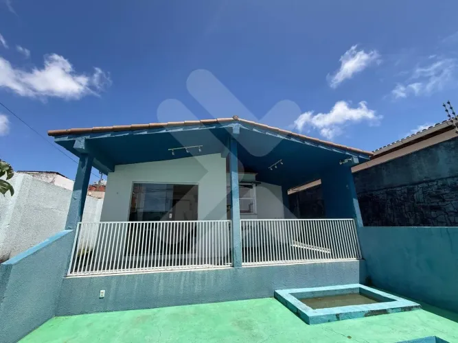Casa Comercial à Venda em Lagoa Nova, Natal | 300 m² de Terreno
