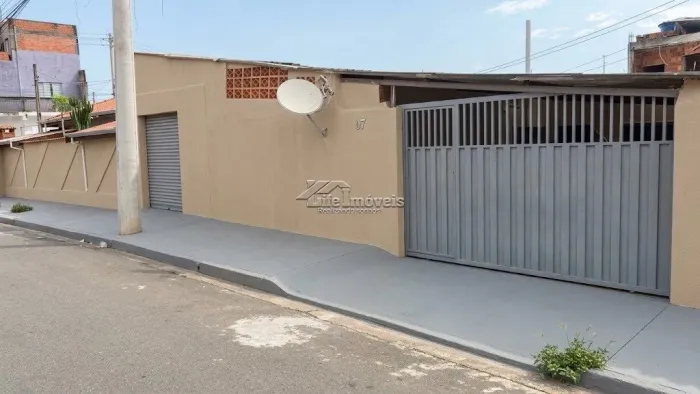 Vende casa comercial 2 quartos Jd Boa Esperança