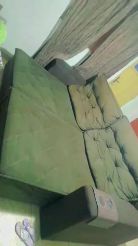 Vendo um sofá retrátil 