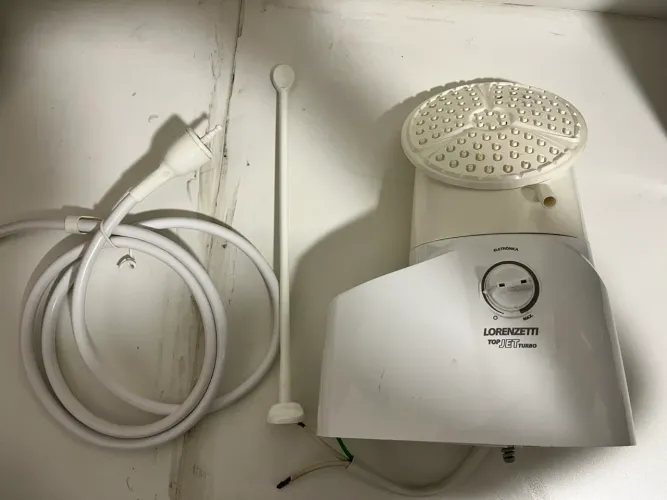 Ducha Top Jet Turbo Multitemperaturas 220 Volts 7500 Watts