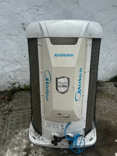 Ar-Condicionado Springer Midea 18.000 BTUs à Venda