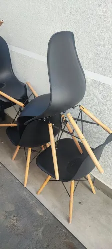 Vendo cadeiras para arrumar ou aproveitar peças