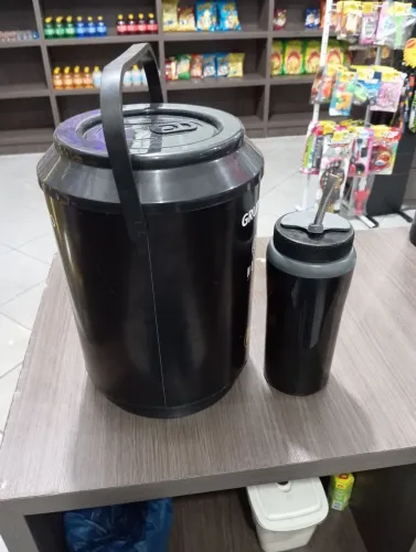 Cooler térmico para 10 latas mais copo