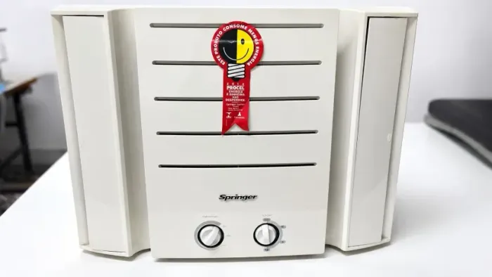 Ar-condicionado Springer Carrier 7.500 BTUs - 220V - Janela