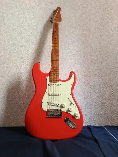 Guitarra Benson Hardy Séries + Ampero Mini