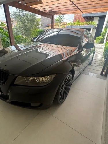 BMW 320I A 2011