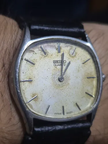 Relógio SEIKO TONNEAU SLIM VINTAGE À QUARTZ - REVISADO