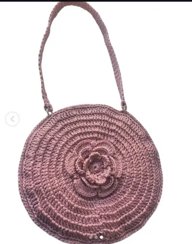 Bolsa artesanal de Crochê