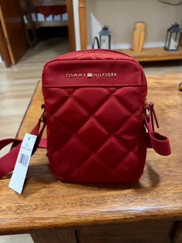 Bolsa Tommy Hilfiger nylon vermelha original