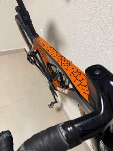 BICICLETA SEEKER CARBON SRAM APEX 1X11 1142T TAM S EXPLORER