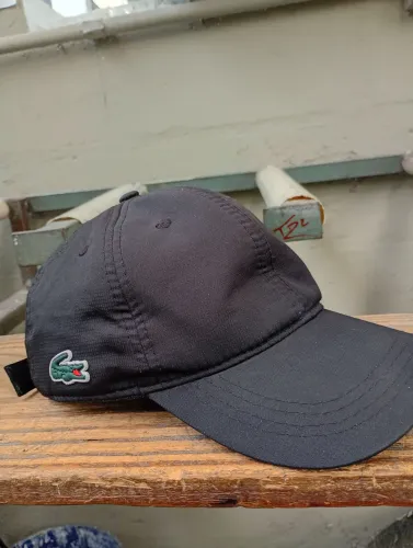 Boné Lacoste original 