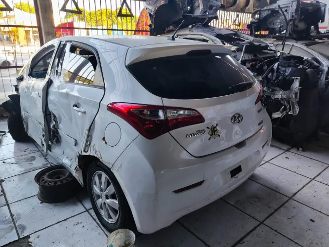 VENDE-SE PEÇAS HB20 1.6 16V AUTOMÁTICO 2014 - COM NOTA FISCAL