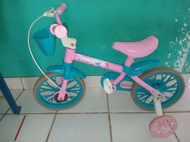 Bicicleta infantil menina