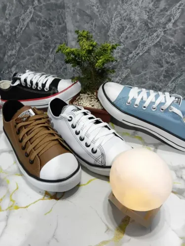 12 pares de tênis all star (replica) atacado.