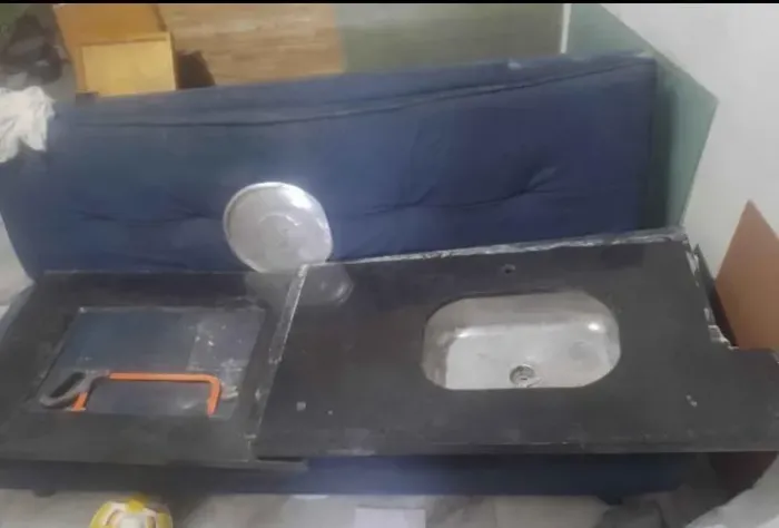 Bancada de cooktop + pia de mármore São Gabriel preta