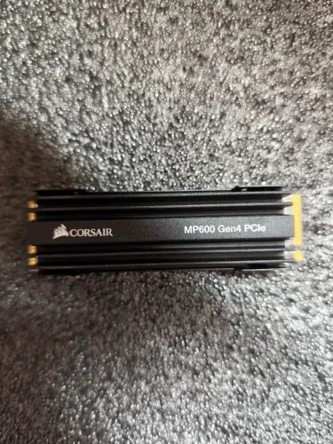 SSD 2TB Corsair Force MP600 NVMe M.2 Gen4 4.0 Heatsink