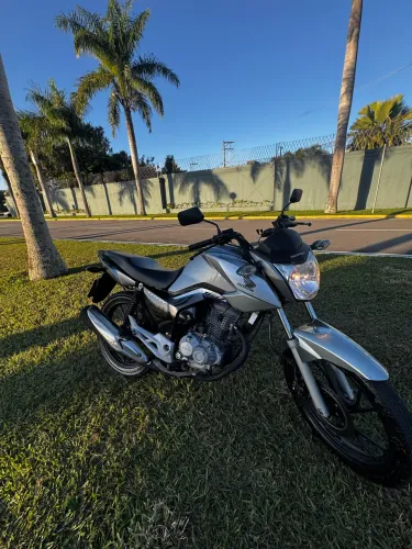 Honda 160 impecável