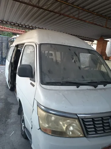 Jinbei Topic Van L 2.2 8V/ 2.0 16V 4P 2011