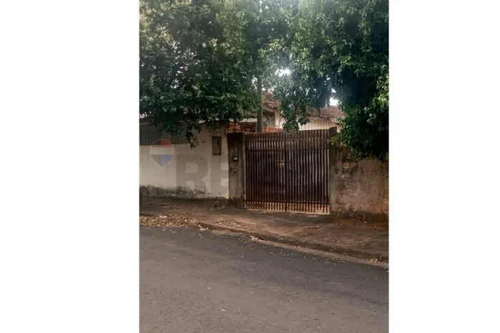 Terreno à venda na Rua São Marcos, nº 275, Vila Irmãos Andrade, em Lins/SP