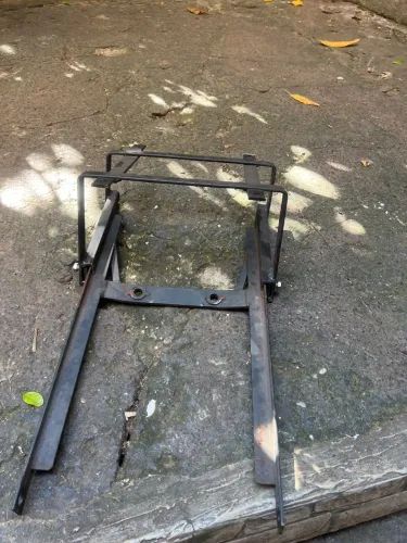 Trilho e suporte para baú cg 160 