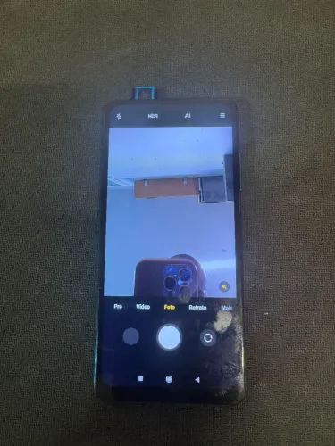MI 9T PRO  64 Gb  6 ram 