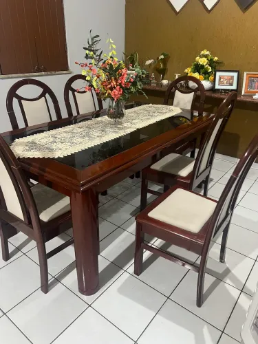 Mesa de madeira aceito cartão 