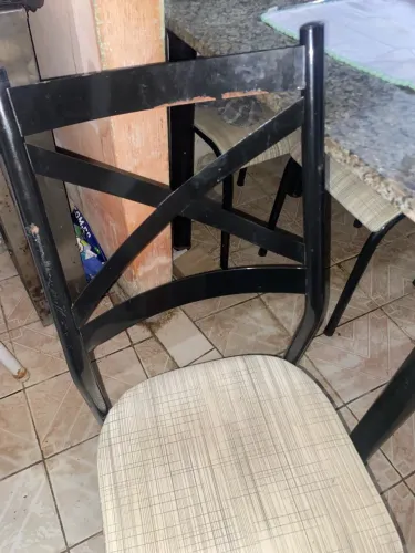 Mesa 4 cadeiras