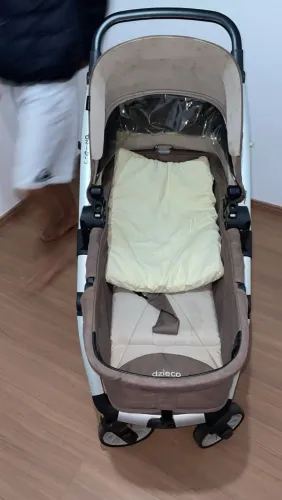 Carrinho de bebê 