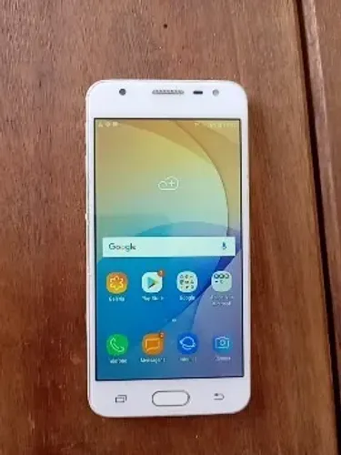 Celular J5 prime 32 gigas semi novo bateria e entrada carregador bons