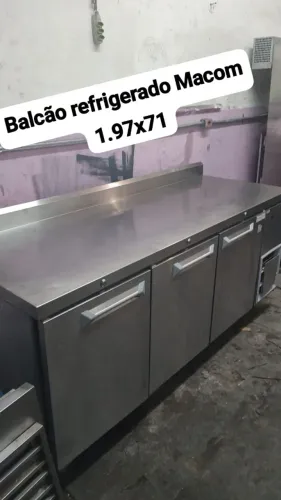 Balcão refrigerado Macom 1.97x71 220v