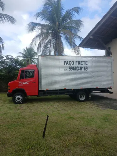 Caminhao bau para fretes e mudanças com ou sem ajudante