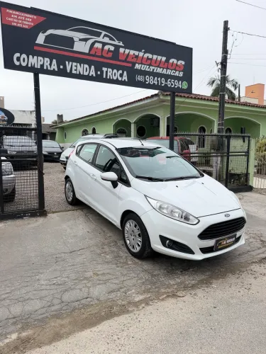 Ford Fiesta 1.5 16V Flex Mec. 5P 2015