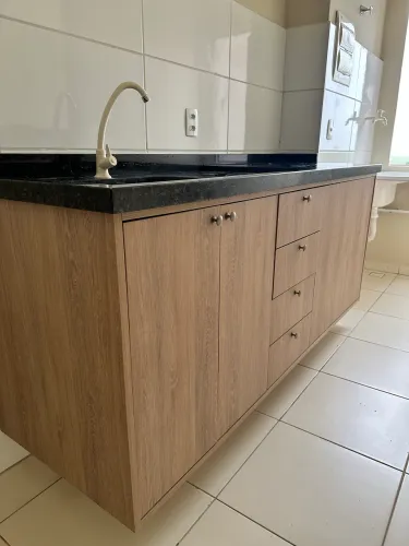 Lindo Apartamento com Armários e blindex