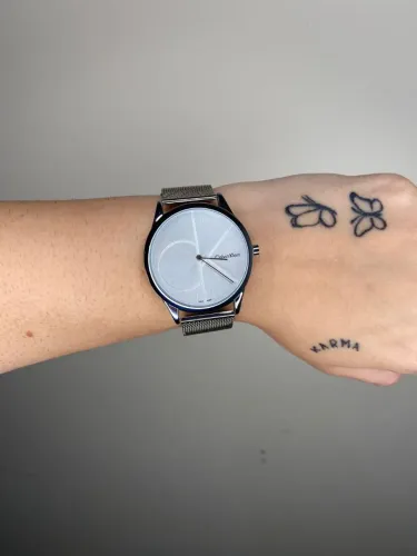 Relógio Estilo Calvin Klein Minimal com pulseira de malha de aço