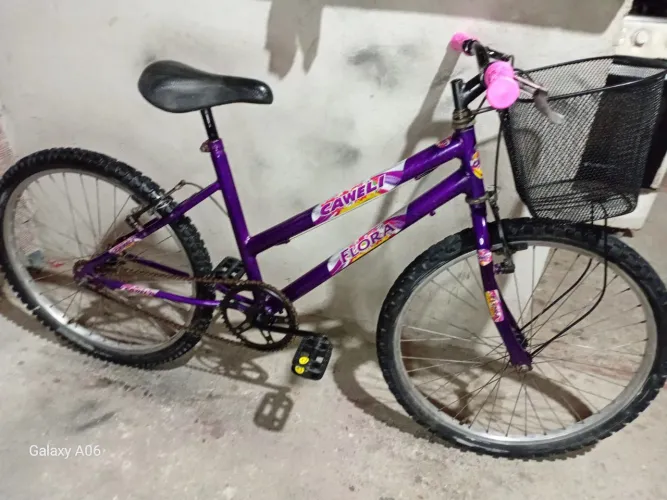 Bicicleta aro 24 novinha femenina 