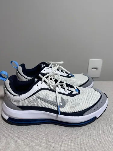 Tênis Nike Air Max (TAM 40)