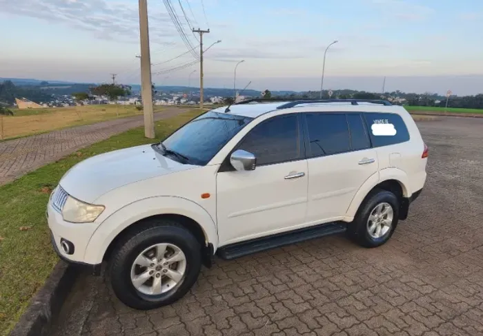 Mitsubishi Pajero Dakar 3.2 4X4 T.i. Dies. 5P Aut. 2012