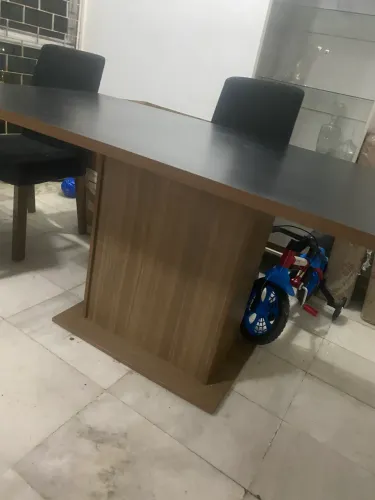 Mesa com 6 cadeiras - Perfeito estado!