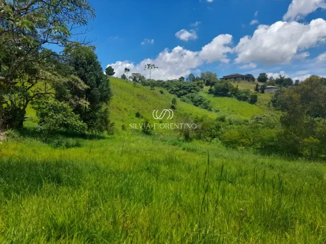 Terreno à venda em São Luiz do Paraitinga-SP: 107m² de oportunidade no bairro X!