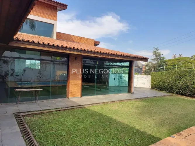 Comercial preço acessível para o local fica esquina com a Avenida Caribe, é um endereço mu